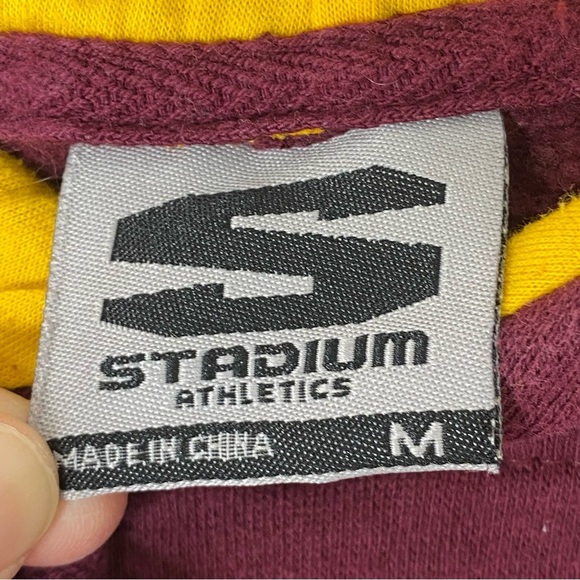 Minnesota Golden Gophers Hoodie  Sweatshirt Adult Size Medium Ski U Mah - Picture 6 of 7